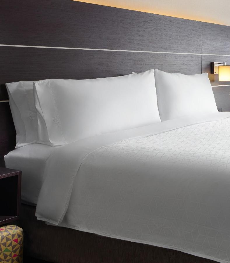 Holiday Inn Express Hotel & Suites Belmont By Ihg Dış mekan fotoğraf