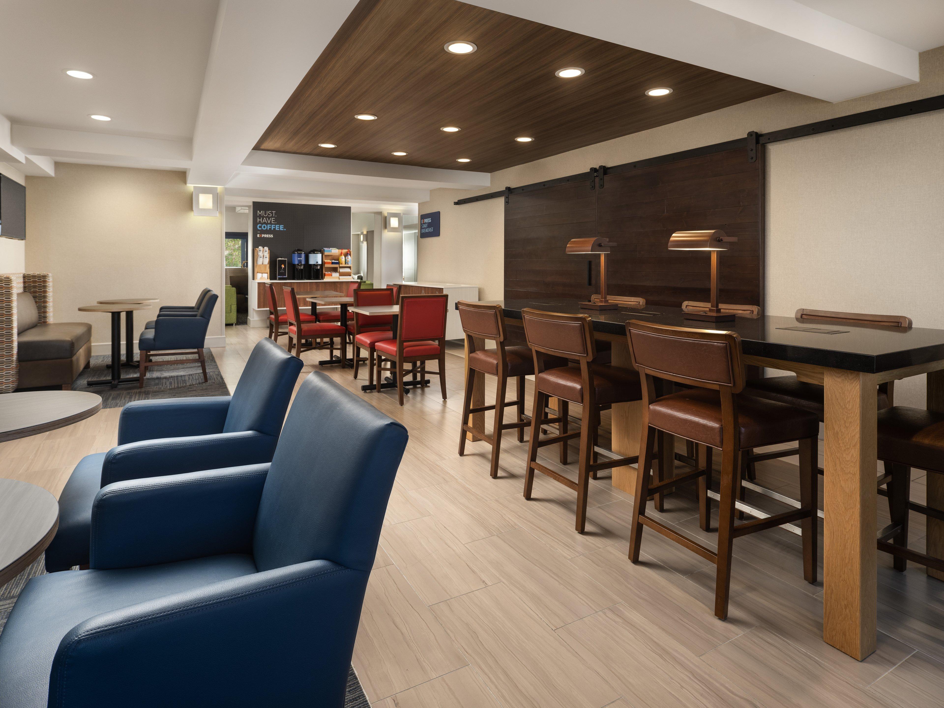 Holiday Inn Express Hotel & Suites Belmont By Ihg Dış mekan fotoğraf