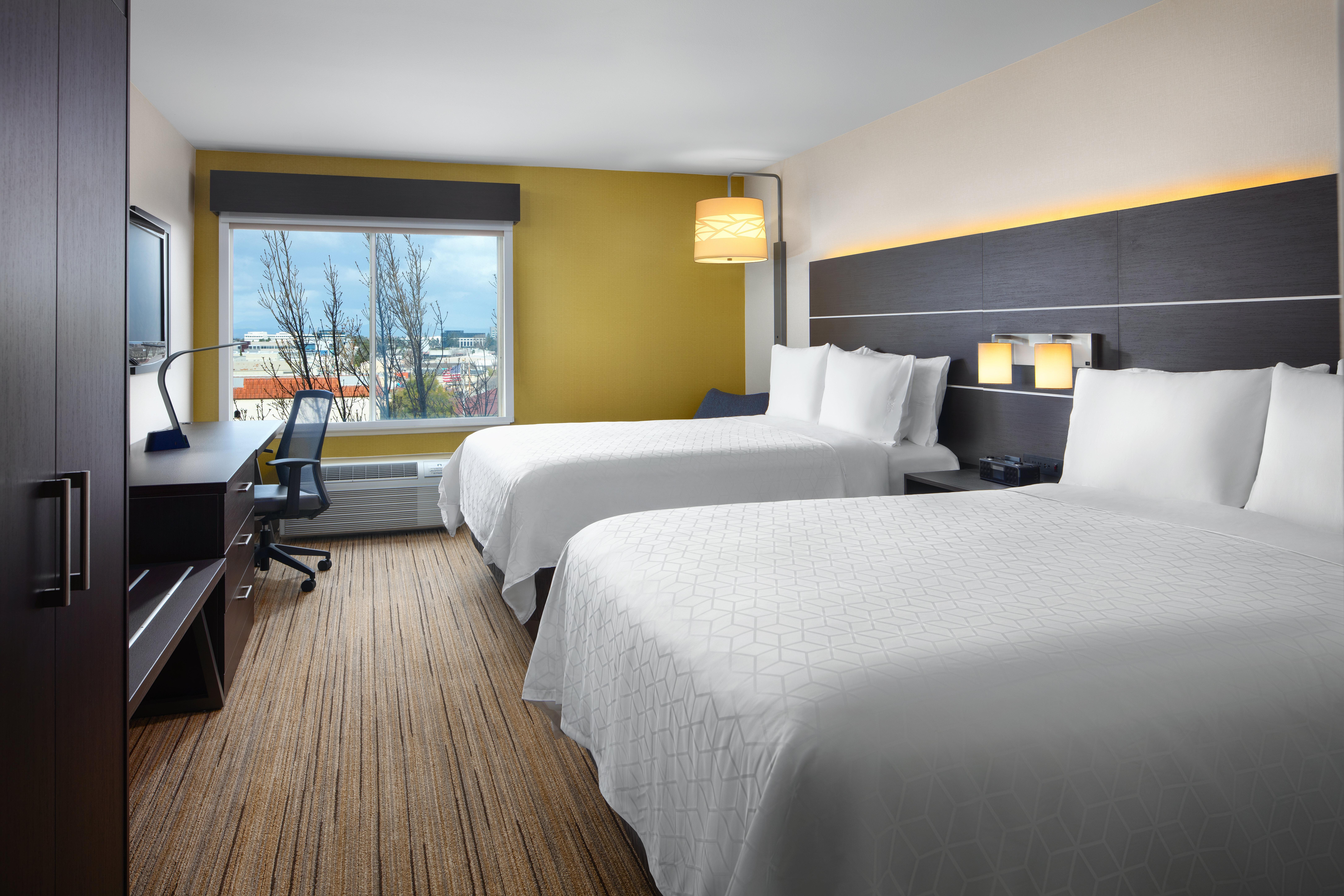 Holiday Inn Express Hotel & Suites Belmont By Ihg Dış mekan fotoğraf